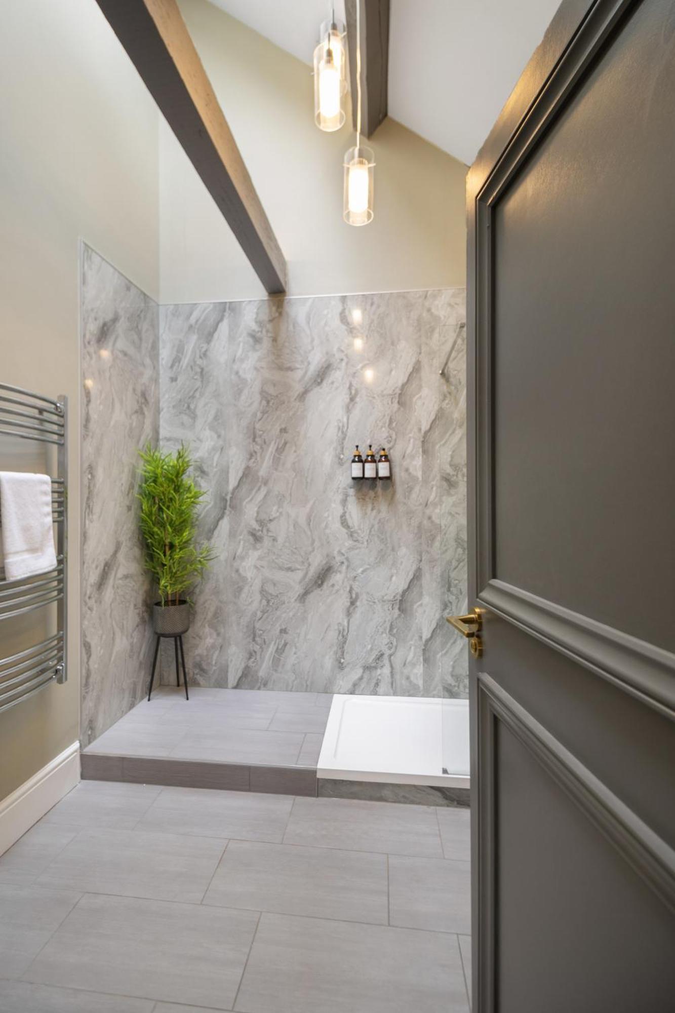 Whiskawaystays - Victoria House - Apartment 6 Worcester Esterno foto