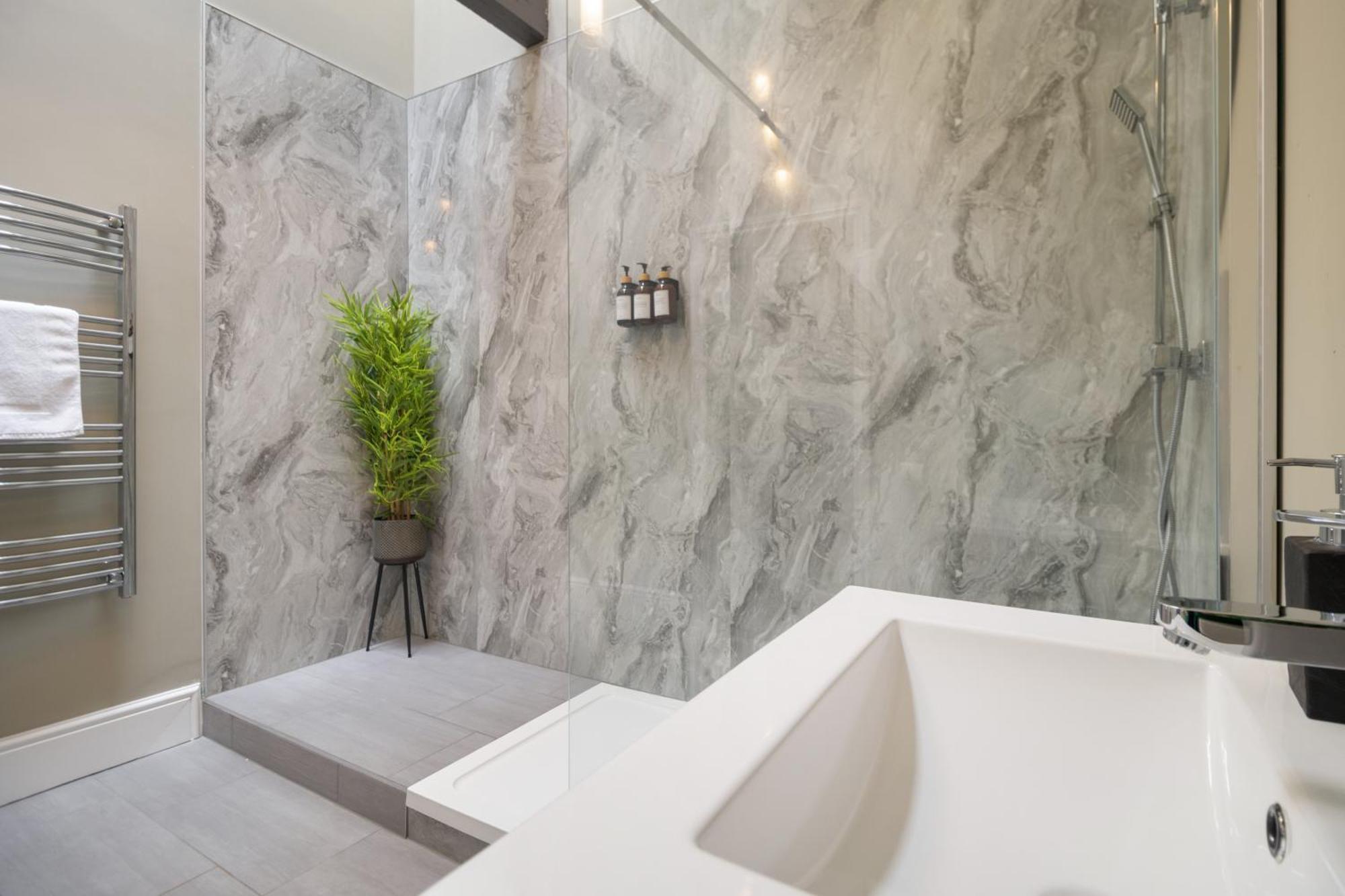Whiskawaystays - Victoria House - Apartment 6 Worcester Esterno foto